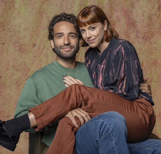 Alice Wegmann e Humberto Carrão negam romance, diz portal