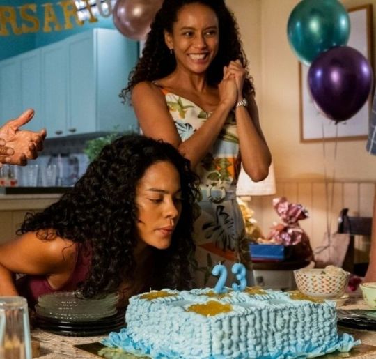 Saiba as diferenças e semelhanças da primeira semana do <i>remake</i> de <i>Vale Tudo</i> com a versão original