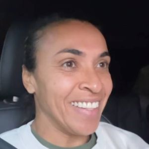 Marta critica falta de repercussão após vitória histórica da seleção feminina: <i>Destacam mais quando perde</i>