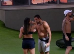 Durante a madrugada do <i>BBB25</i>, Maike leva advertência por atitude com Renata. Veja tudo que rolou na casa