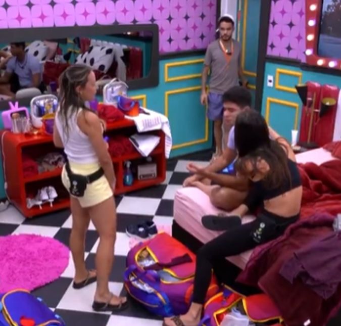 Com <i>top 5</i> formado, participantes comemoram e Diego Hypólito tem crise de ansiedade. Veja tudo que rolou na madrugada do <i>BBB25</i>
