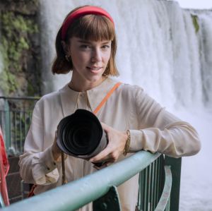 Afonso briga com Solange depois que ela o avisa que não poderá viajar. Confira o que vai rolar neste sábado em <I>Vale Tudo</i>