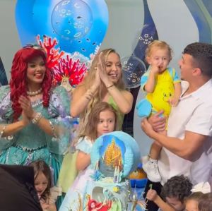 Com direito a pinturas e presença de personagens! Confira como foi a festa da filha de Tata Estaniecki e Cocielo