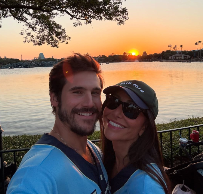 Viagem em família! Nicolas Prattes compartilha fotos das férias com Sabrina Sato e Zoe