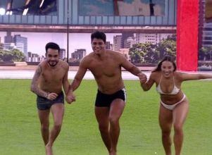 Reta final! Retrospectiva, mergulho na piscina e champanhe marcaram a madrugada do <i>BBB25</i>