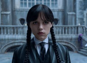 Prepare o <i>look</i> gótico! <i>Netflix</i> anuncia data de estreia da segunda temporada de <I>Wandinha</i>