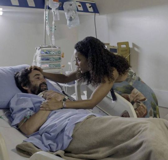 Foi muito diferente? Listamos as mudanças da morte de Rubinho na versão original e no <i>remake</i> de <i>Vale Tudo</i>