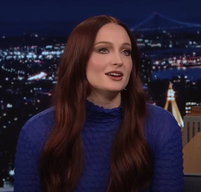 Sophie Turner dá indícios de término com aristocrata britânico após dois anos de relacionamento