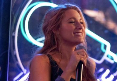 Muito além de <I>Gossip Girl</i> e <i>É Assim que Acaba</i>! Relembre a carreira de Blake Lively