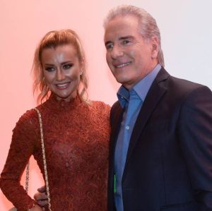 No dia da renovação de votos, relembre como foi o casamento de Ana Paula Siebert com Roberto Justus. Confira!