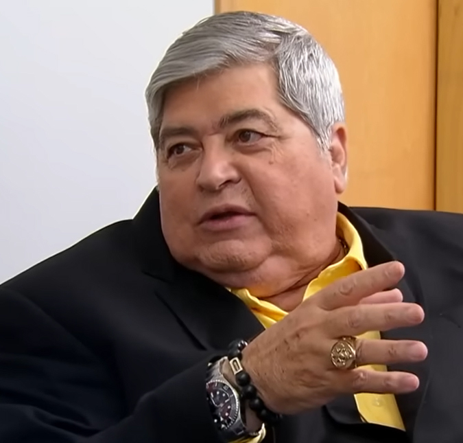Datena rescinde contrato com o <i>SBT</i> após emissora anunciar mudança na grade