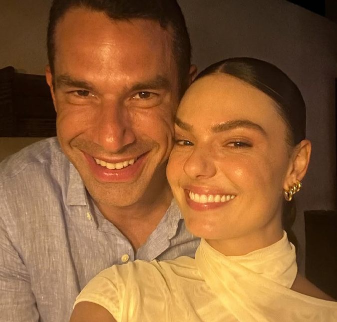 Deslumbrante! Confira o vestido de Isis Valverde para o casamento com Marcus Buaiz
