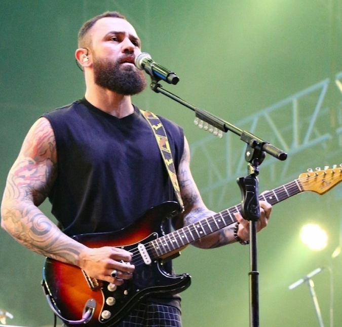 Mateus, da dupla com Jorge, passa por nova cirurgia no joelho para conter infecção