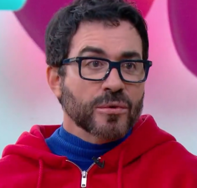Padre Fábio de Melo relembra última conversa com a mãe por chamada de vídeo: <I>Acho que ela sabia que não voltaria</i>