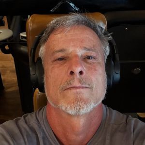 Marcello Novaes fala pela primeira vez após polêmica com ex-namorada: <i>O importante é que está tudo bem</i>