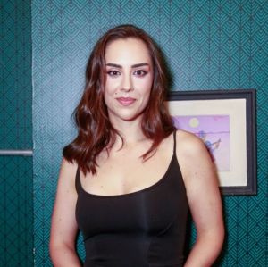 Filha de Faustão, Lara Silva, recebe irmãos e noivo em <i>show</i>, em São Paulo