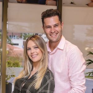 Pedro Leonardo comemora 14 anos de idade da filha sem a presença da família