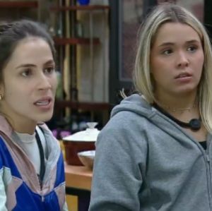 Madrugada do <i>Power Couple Brasil</i> tem briga na cozinha e comentários sobre aparência; veja o que rolou