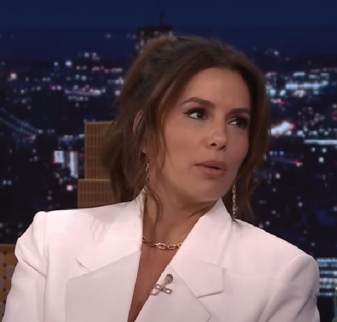 No primeiro dia do <i>Festival de Cannes</i>, Eva Longoria respeita nova regra de estilo, entenda