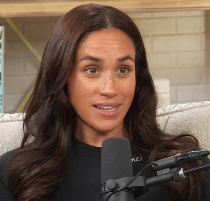 Em foto rara com os herdeiros, Meghan Markle recebe críticas por conta de pijama do filho com Príncipe Harry; entenda!