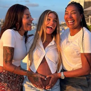 Mãe de Ludmilla se derrete ao falar da neta recém-nascida, Zuri: <i>Gosta de trocar o dia pela noite</i>