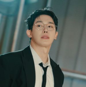 WONHO anuncia <i>show</i> em São Paulo como parte da turnê <i>STAY AWAKE</i>. Veja os artistas asiáticos que vêm ao Brasil em 2025