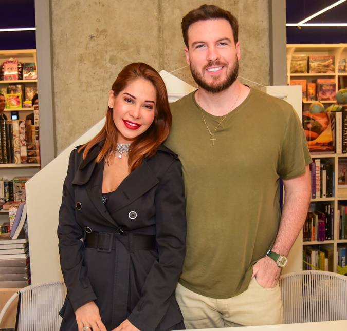 Maíra Cardi e Thiago Nigro compram escultura de leão gigante para decorarem nova mansão: <i>Quase seis metros</i>
