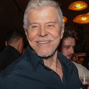 Após problema de saúde e cirurgia, Miguel Falabella retorna aos palcos com peça de teatro