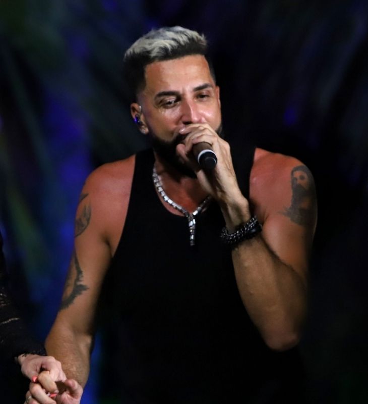 Pai de dez! Conheça cada um dos filhos do cantor Latino