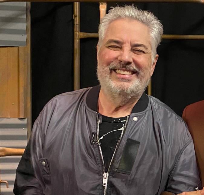 Roberto de Carvalho conta como foi o primeiro encontro com Rita Lee: <i>Ela me achou antipático</i>. Relembre a história de amor do casal