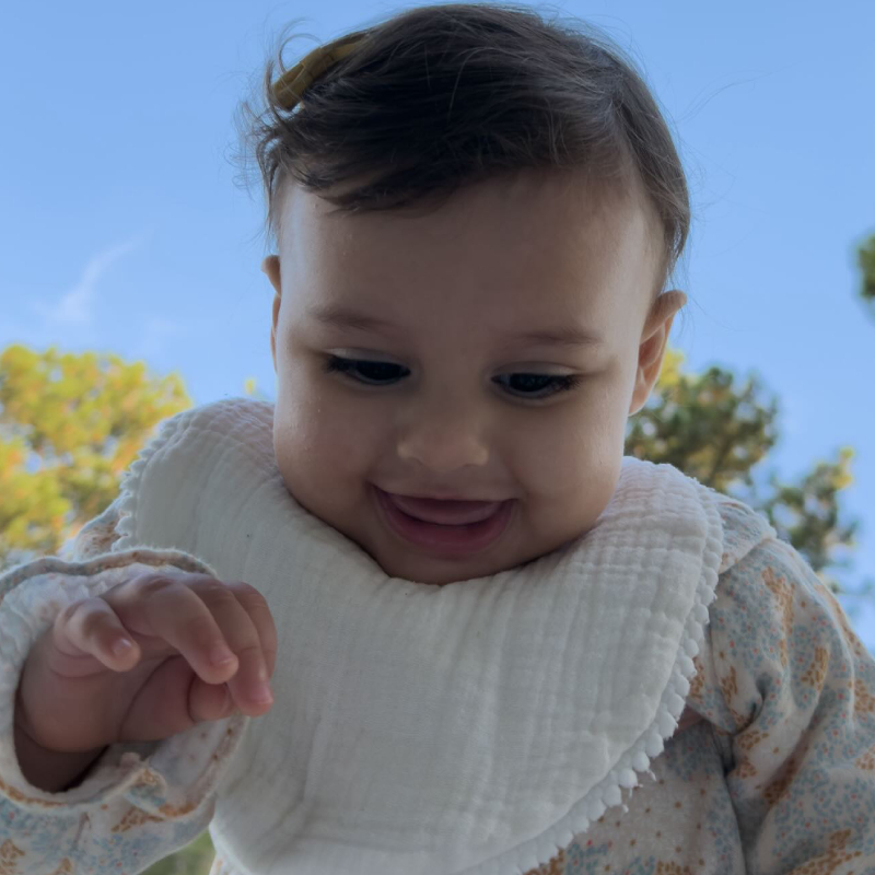 Amanda Kimberlly e Helena passam a morar em mansão de cinco milhões de reais, que teria sido comprada por Neymar Jr.