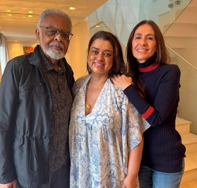Preta Gil celebra aniversário para Flora Gil com homenagem. Veja os momentos da cantora com a madrasta