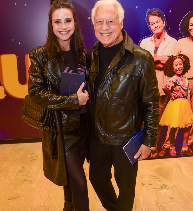 Antônio Fagundes e elenco de <i>Mundo da Lua</i> se reúnem em lançamento da nova série após 33 anos