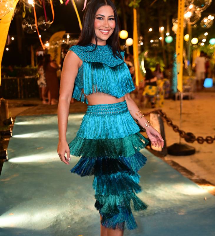 Thaynara OG recebe Nicole Bahls, Livian Aragão e mais famosos em luau do São João da Thay