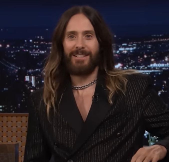 Jared Leto é acusado de má conduta sexual por nove mulheres, segundo site Supostos casos teriam acontecido nos anos 2000