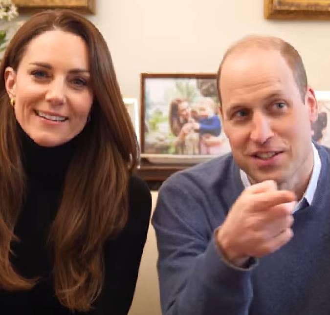 Príncipe William posta clique com família: <i>Um dia brilhante</i>