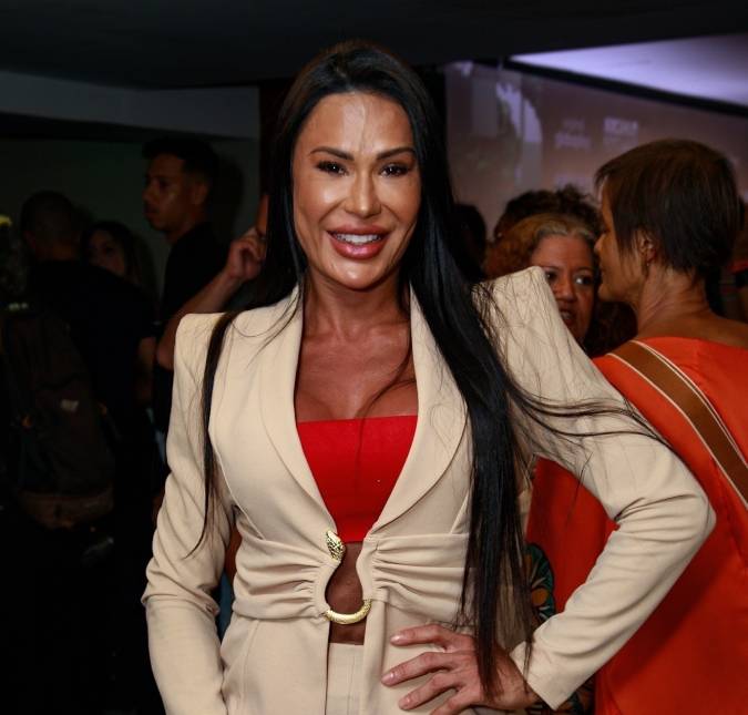 Gracyanne Barbosa se pronuncia sobre boatos de depressão: - <i>Assunto superdelicado</i>