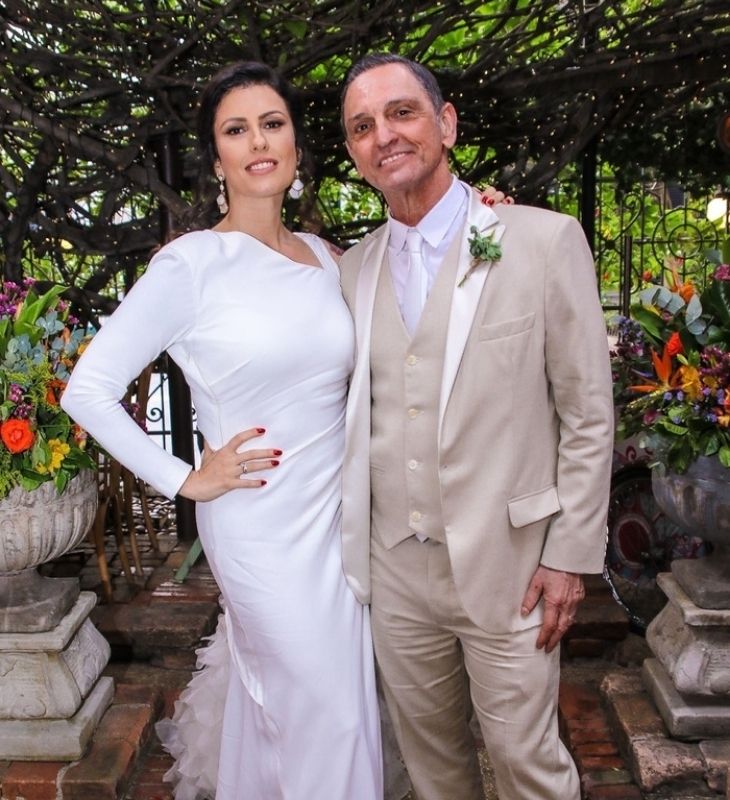 Paulo Miklos, do <i>Titãs</i>, anuncia fim do casamento com Renata Galvão. Veja os términos de famosos em 2025