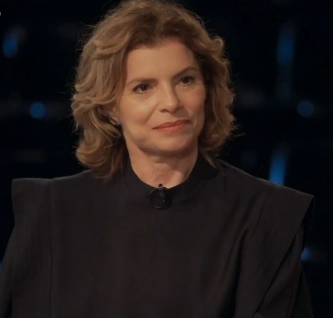 Débora Bloch relembra as raízes teatrais e se encanta com a maturidade: - <i>É uma coisa libertadora</i>