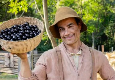 Z dos Porcos e Maria Divina se - Capa Resumo Eta Mundo Melhor 1750959184.450x270 