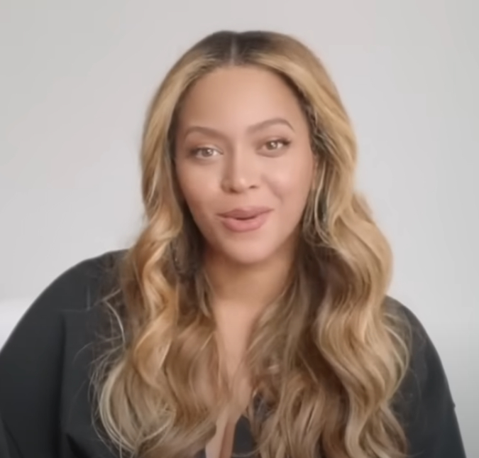 Beyoncé tem problema técnico durante apresentação e é forçada a interromper <i>show</i> da turnê <i>Cowboy Carter</i>; assista