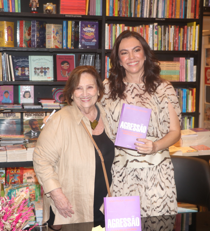 Ana Paula Araujo recebe famosos em lançamento de livro sobre violência doméstica