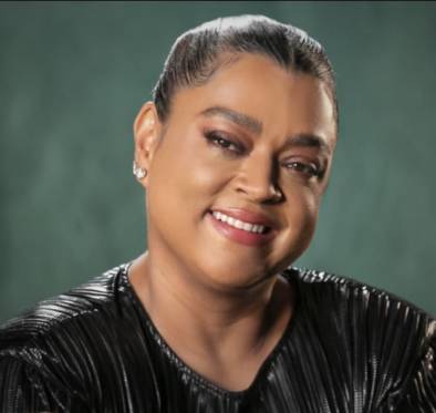 <i>Globo</i> homenageia Preta Gil na abertura de <i>Vale Tudo</i>