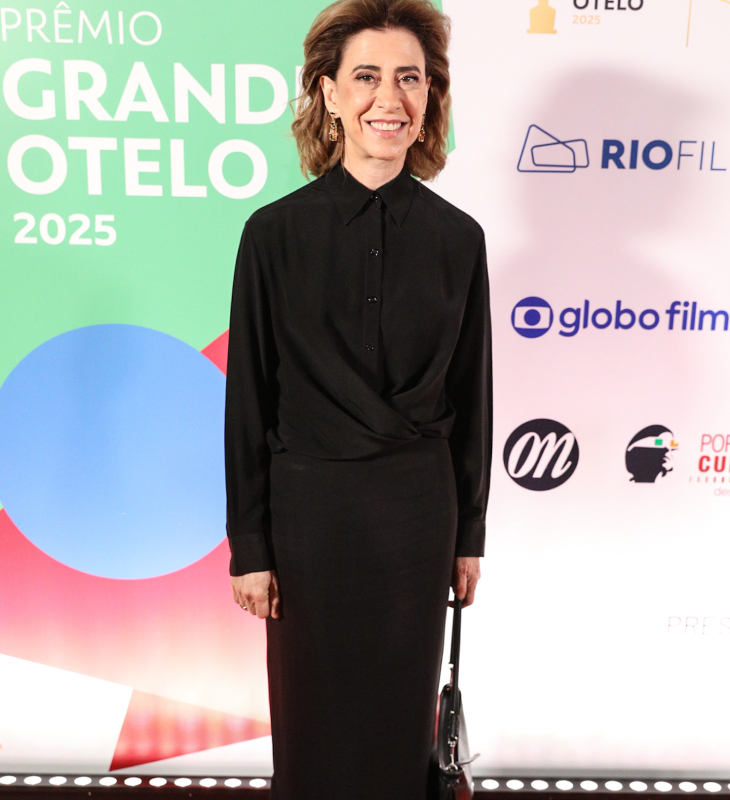 Fernanda Torres, Selton Mello e elenco de <i>Ainda Estou Aqui</i> se reúnem em Prêmio Grande Otelo; veja <i>looks</i>
