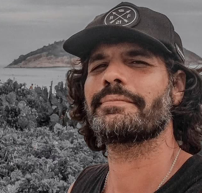 Morre, aos 48 anos de idade, o ator Mauricio Silveira. Veja quem são os famosos que nos deixaram em 2025
