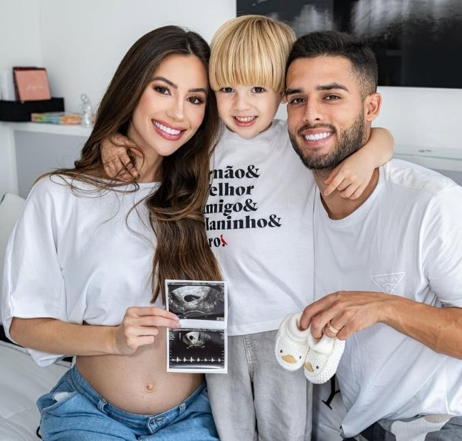 Yan Couto, da Seleção Brasileira, anuncia que está esperando o segundo filho. Veja os famosos que anunciaram a gravidez em 2025!