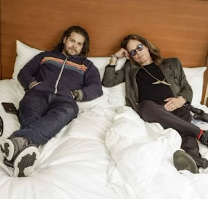 Filho de Ozzy Osbourne quebra o silêncio sobre a morte do pai e faz emocionante homenagem: <i>Meu coração doeu demais</i>