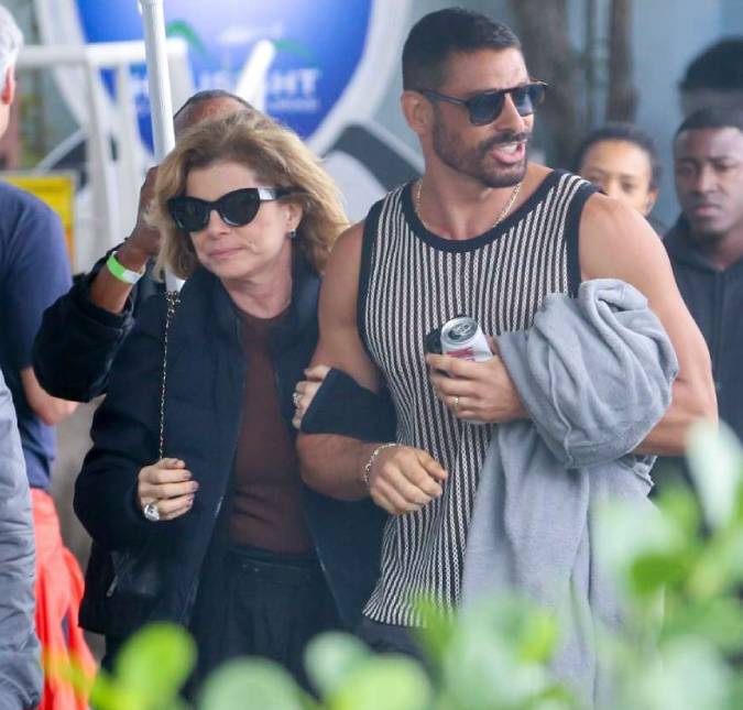 Cauã Reymond e Débora Bloch gravam cena de <i>Vale Tudo</i> no Rio de Janeiro