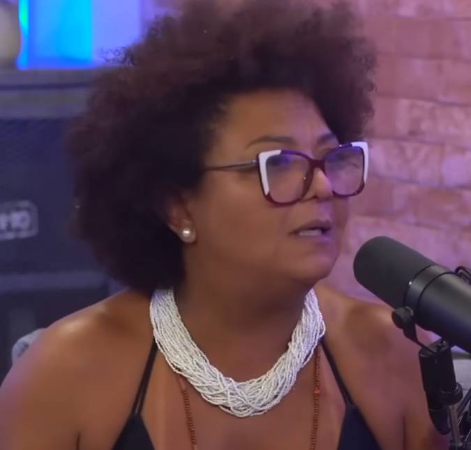 Babi Cruz desabafa após missa de sétimo dia de Arlindo Cruz: <i>Ainda estou reconfigurando o meu HD interno</i>
