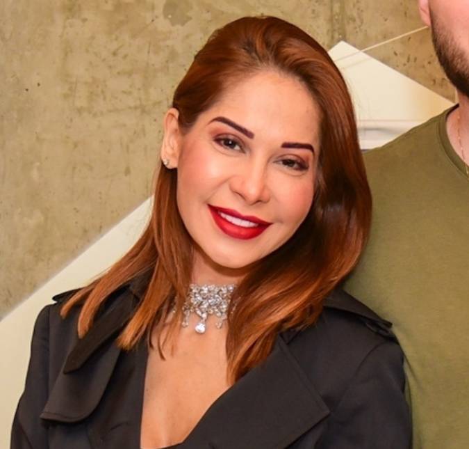Maíra Cardi fala sobre desafios da maternidade e celebra gravidez aos 42 anos de idade: <i>Nunca deixei de acreditar no amor</i>